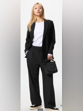 Uniqlo Pleated Wide Pants – Black, Size L
